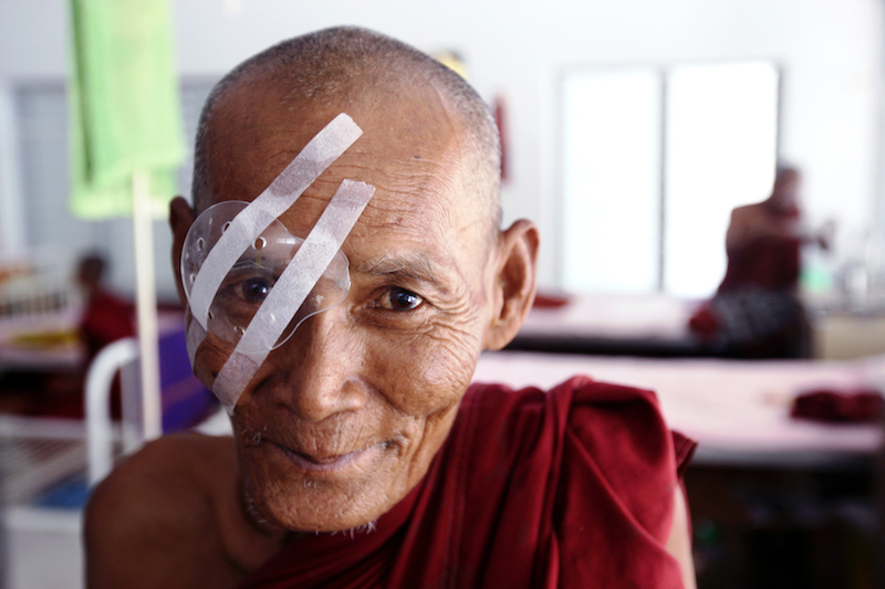 Sagaing monk hospital - Mandalay (Burma)