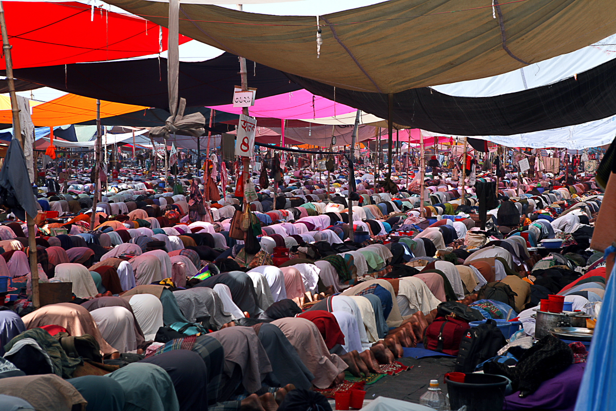 Bishwa ijtema-03.jpg