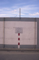 The Berlin Wall : The Border;East Germany